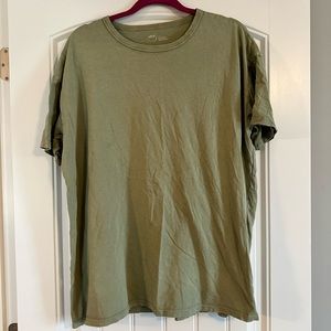 Aerie Distressed Basic Boyfriend TShirt Green Large